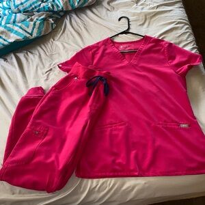 Ultra Rose Jogger Scrub Set